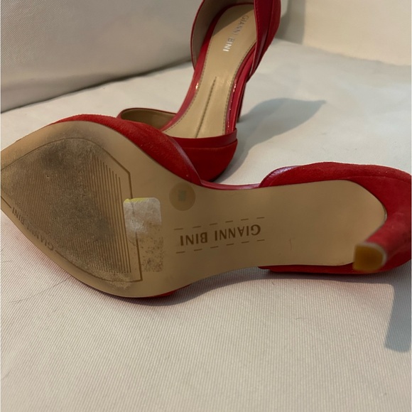 Gianni Bini size 8 red suede pumps. Worn once 3” heel - Picture 3 of 3